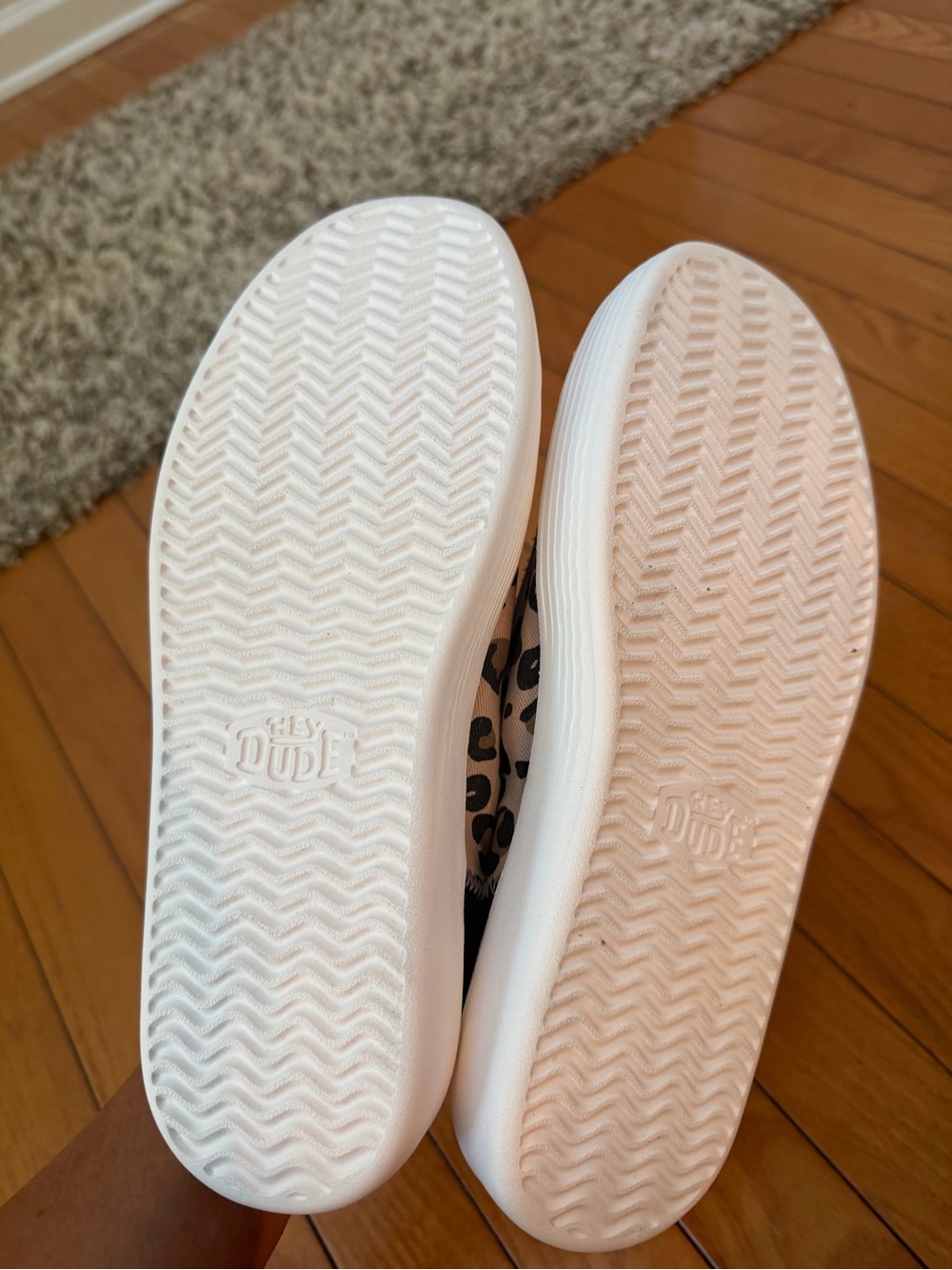 Hey Dude Leopard Print Slip-On Sneakers in Tan, Black, White size 8 nwt - Picture 5 of 7